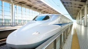 新幹線新横浜駅は5路線が集結！ホーム・改札・乗り換えを攻略する完全ガイドのアイキャッチ画像