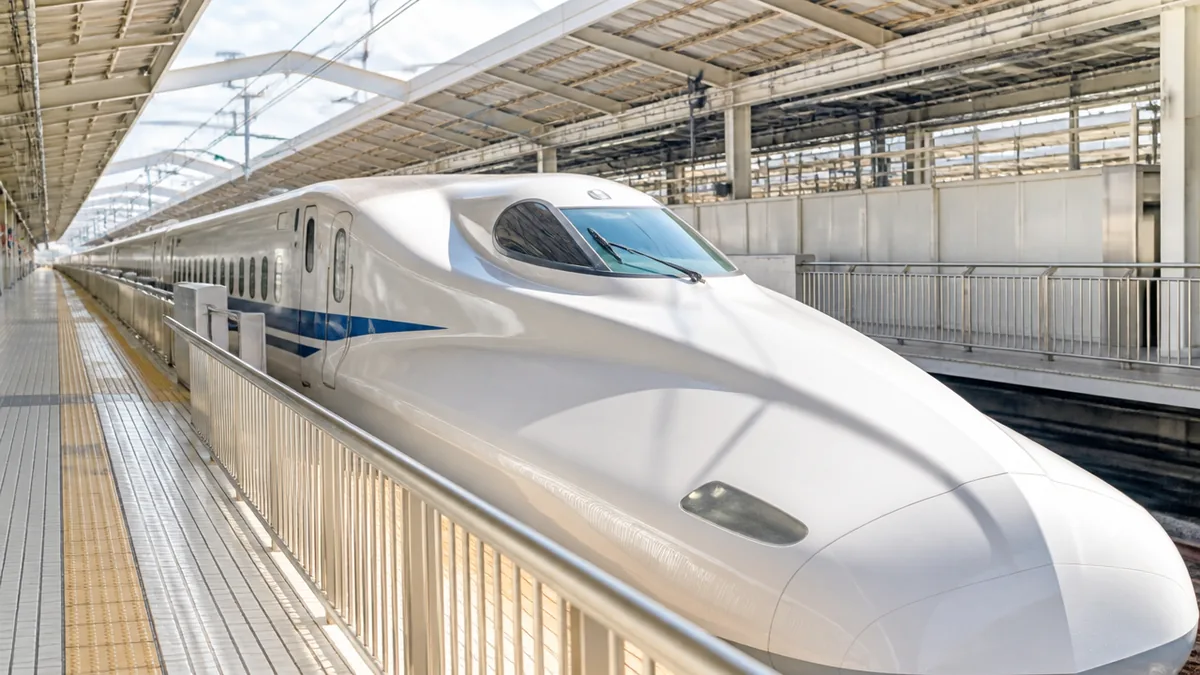 名古屋駅の新幹線を完全攻略！ホーム14〜17番線の使い方から乗り換え・改札まで全解説のアイキャッチ画像
