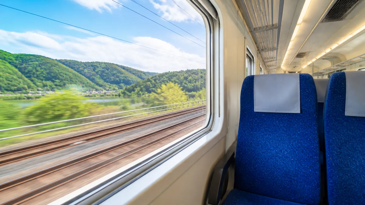 「むさしの号」は快速じゃない！運賃だけで乗れる直通列車の解説画像