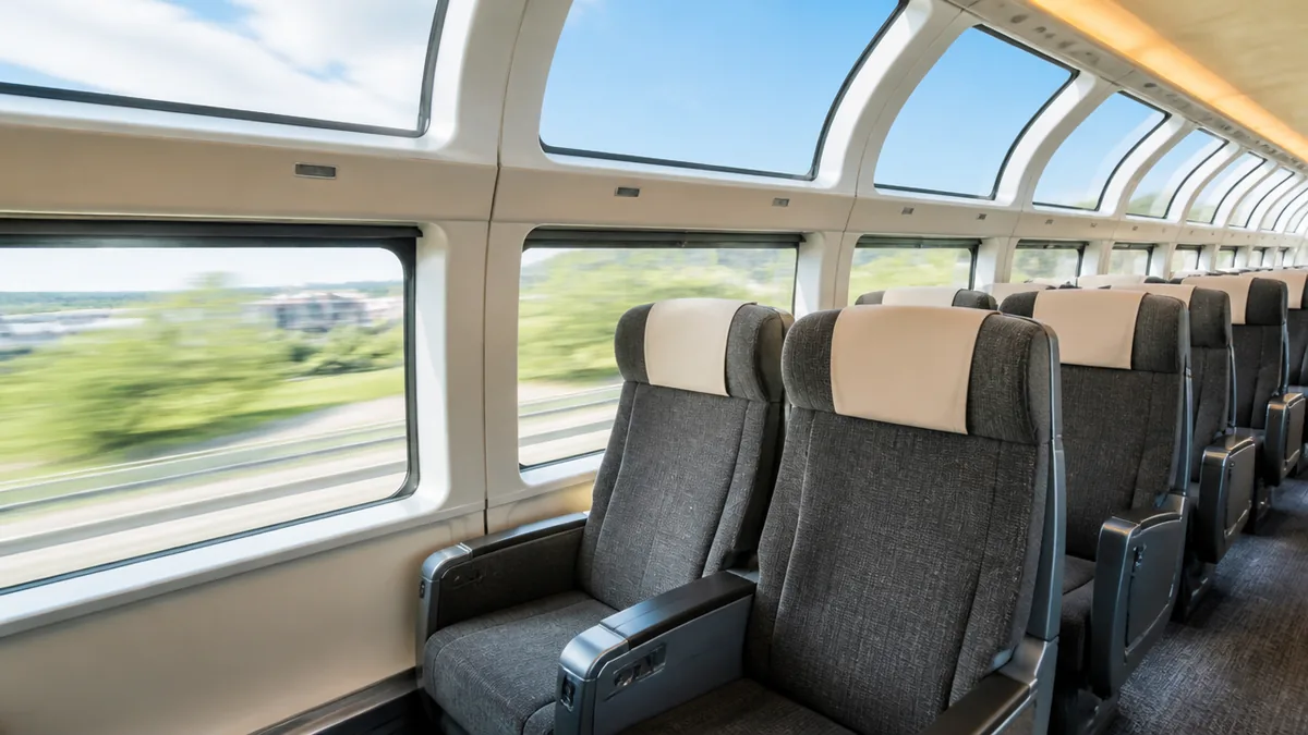 2階建て車両の設備とおすすめの席の解説画像