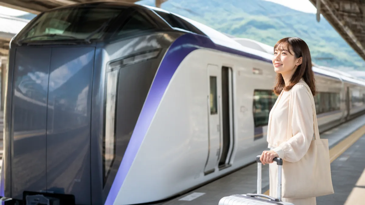 特急かいじの乗り方ガイド｜自由席がない？きっぷ購入から乗車まで全手順のアイキャッチ画像
