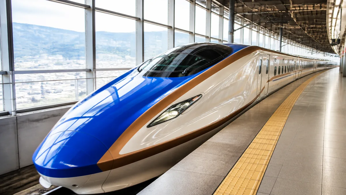 北陸新幹線4種類の違いを徹底比較｜かがやき・はくたか・つるぎ・あさまの選び方のアイキャッチ画像