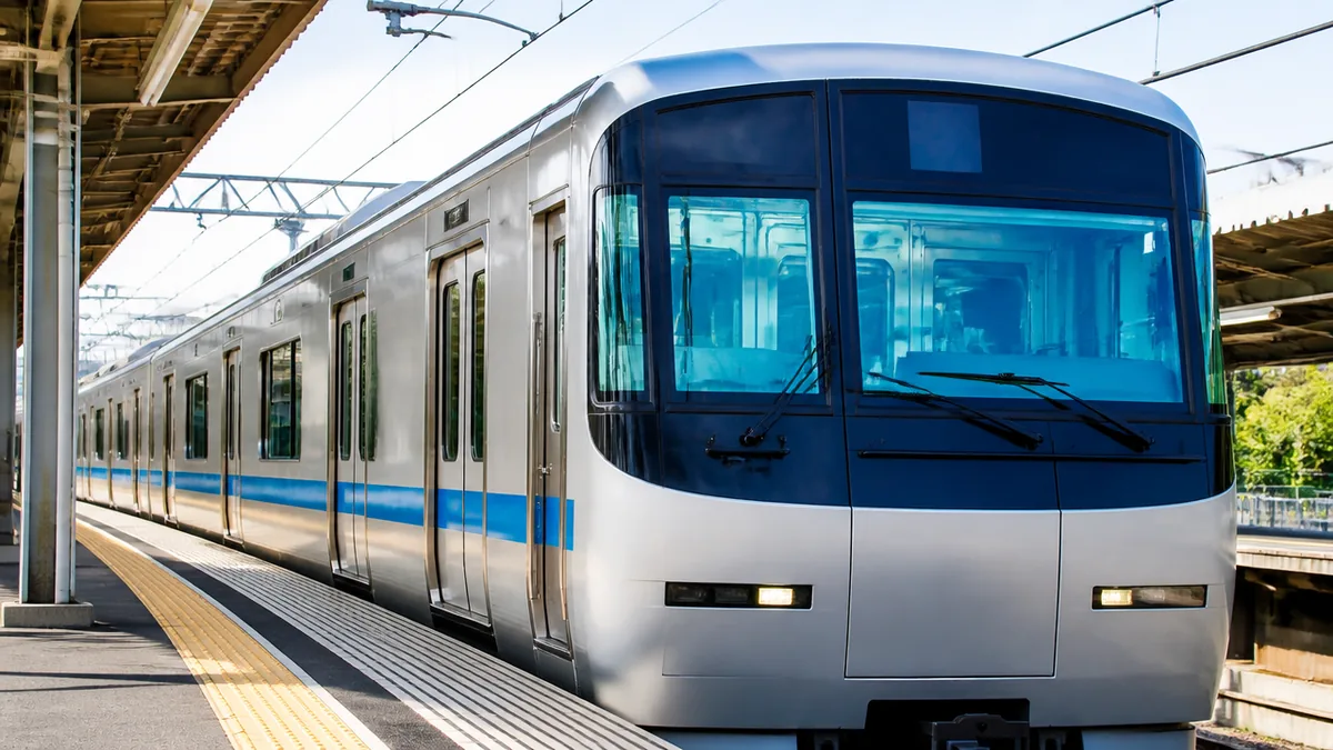 準急とは？「普通と急行の間を走る、追加料金0円の電車」ですの解説画像