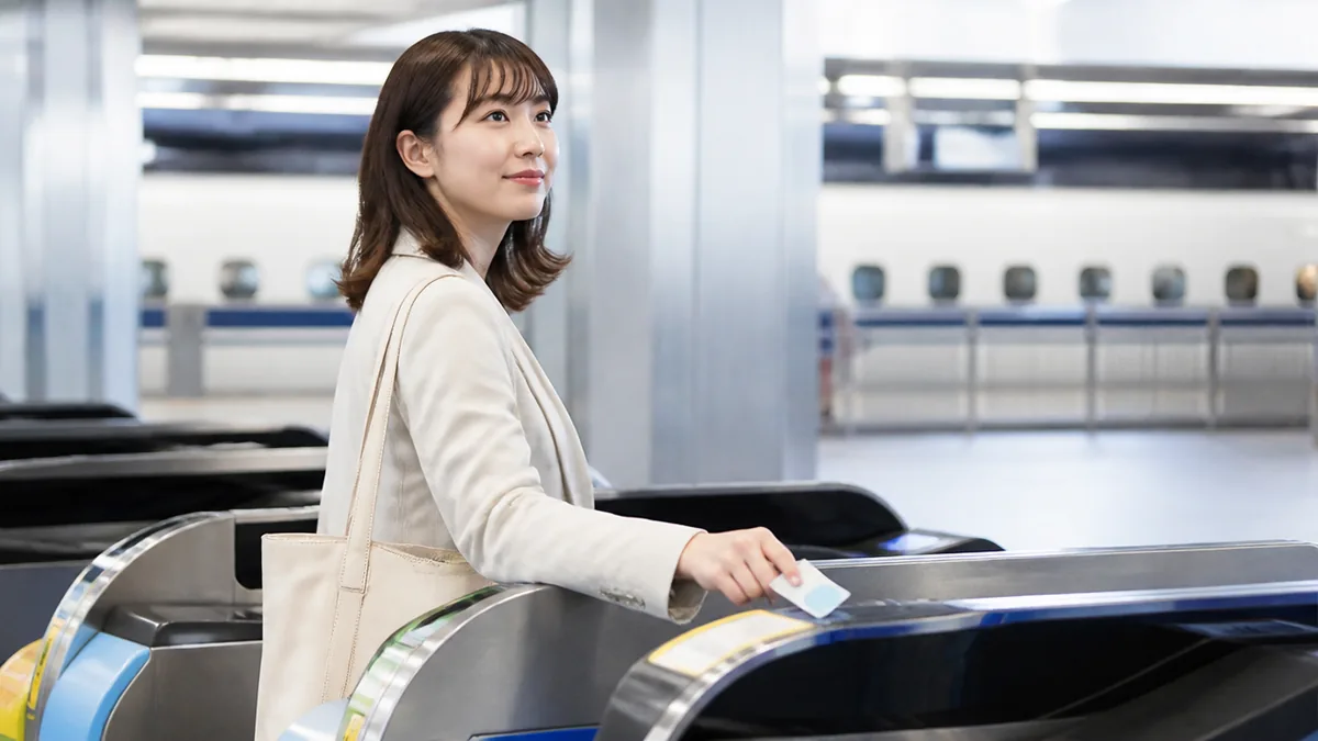 定期券で違うルートに乗るとばれる？改札が記録する情報と3倍運賃になるケースを全解説のアイキャッチ画像