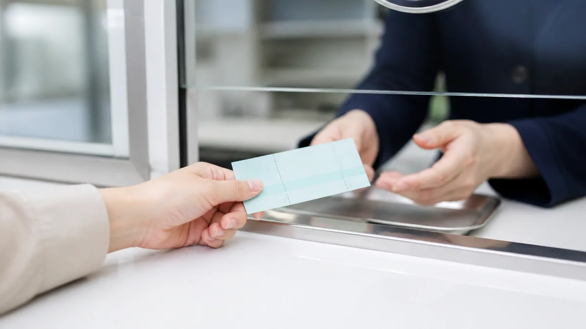 買って得する人・損する人はここで分かれる｜差額482円と手数料220円の解説画像