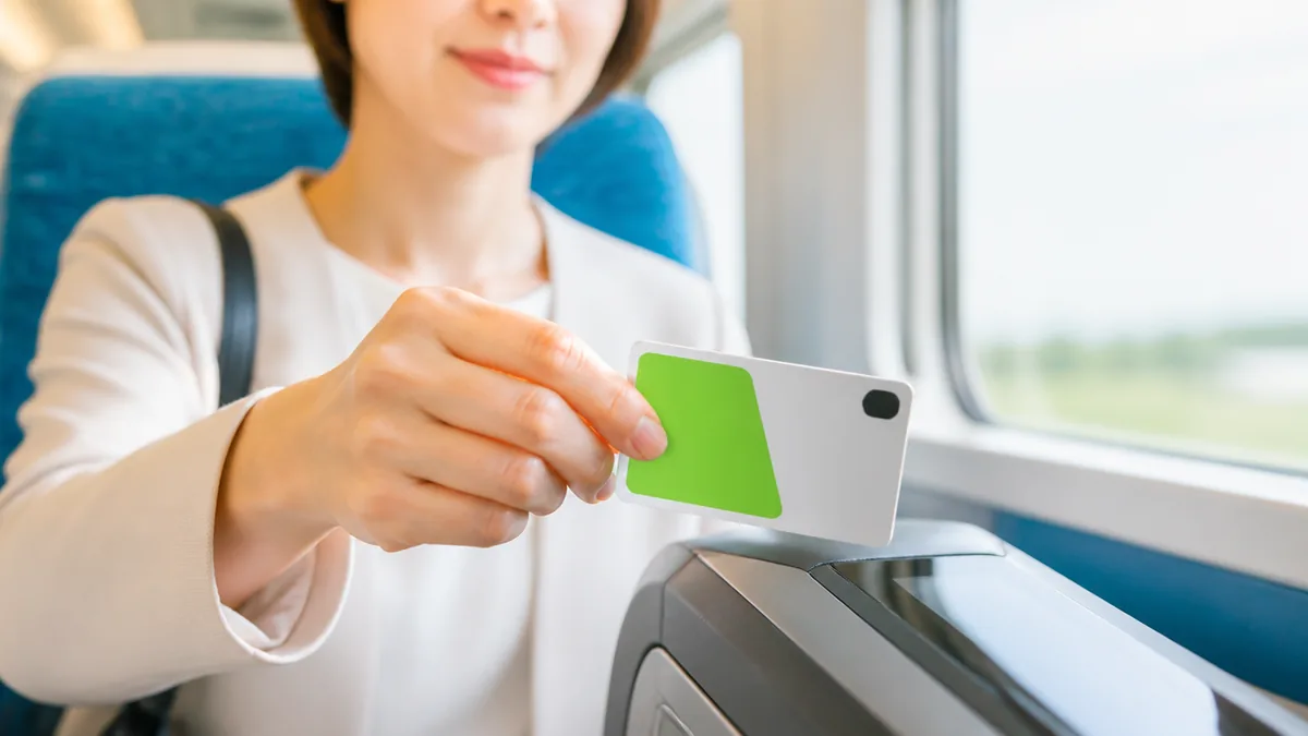 給付金の申請までSuicaで？暮らしのサービス機能でできることの解説画像