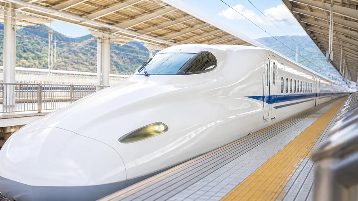 n700aグリーン車は8〜10号車の200席！料金・コンセント・N700Sとの違いを全解説のアイキャッチ画像