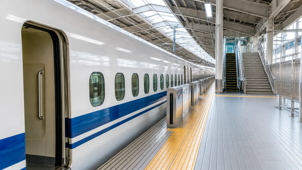東京駅の新幹線で号車選びのおすすめは？階段が近い6・12号車と目的別の正解を全解説のアイキャッチ画像